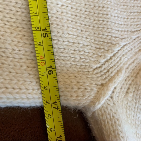 J. Crew cream colored Wool blend Chalet Shawl Collar Sweater Tunic. Size… - Picture 8 of 8